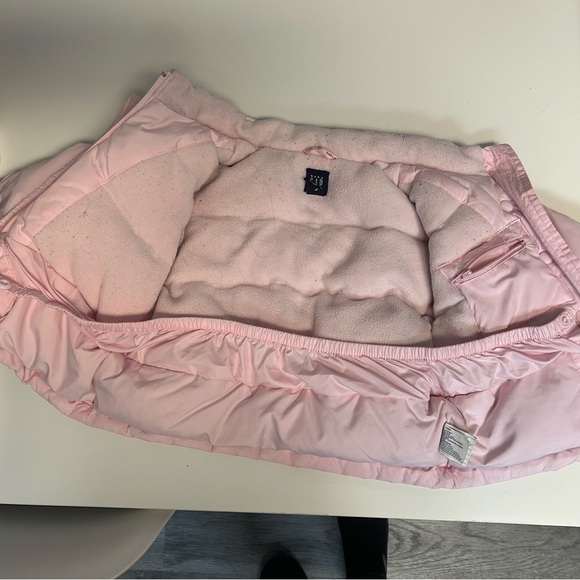 Baby Gap pink puffer, size 12-18 months toddler - Picture 3 of 6